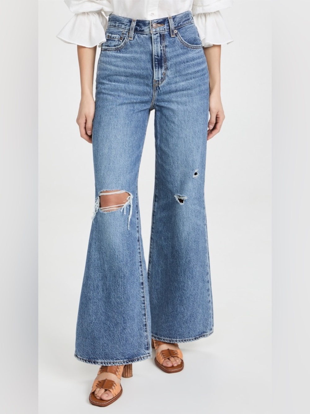 Levi’s High Loose Flare Jeans In Take Notes Size 26